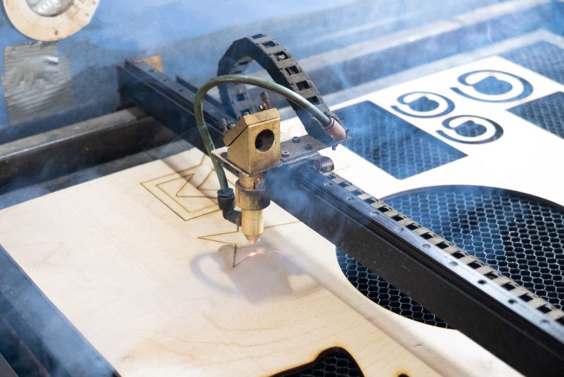 laser-cuts-star-from-plywood-laser-plywood-production